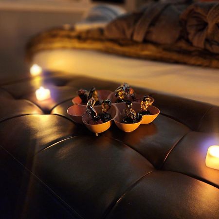 Hot Tub, Electric Bikes, Solo Stove, Projector, Smores ماربلهيد المظهر الخارجي الصورة
